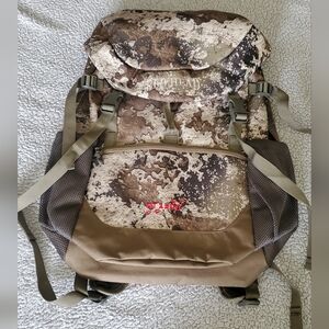Red Head Deer Trail 1300 Outdoor Adventure Camo Backpack -